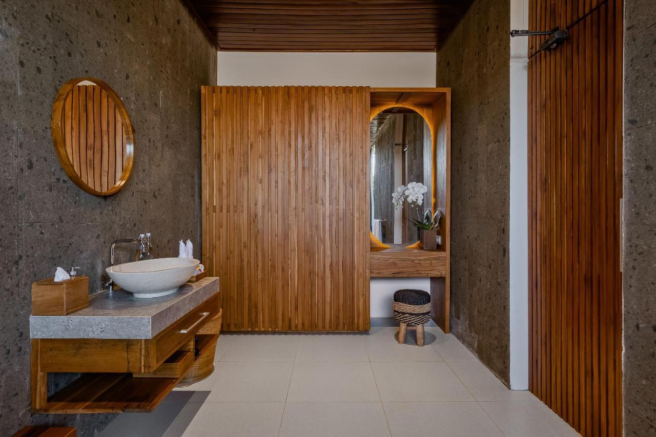 Abhinaya Ubud Villa Exterior photo